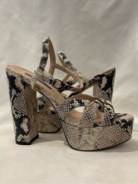 Stuart Weitzman Heels